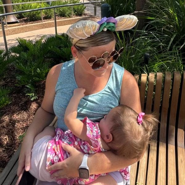 The best nursing outfits to wear to Disney