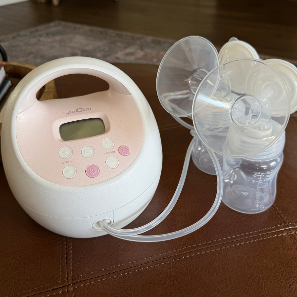 Pumping tips for breastfeeding moms