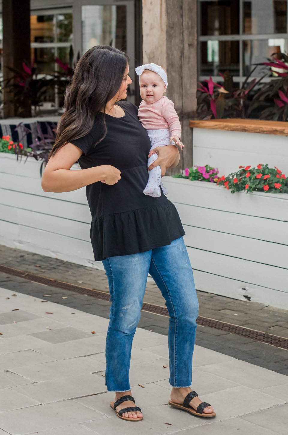 Ruffle tee in black with nursing access