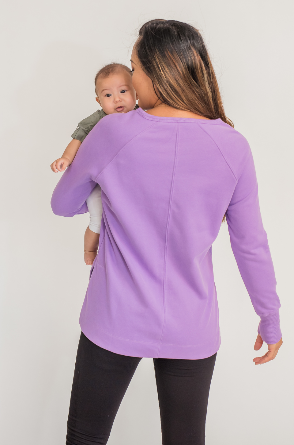 Nursing tunic with breastfeeding access