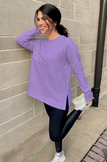 nursing sweatshirt with zipper opening
