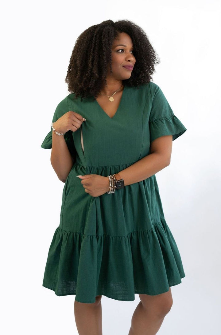 This photo shows the hidden zipper access for nursing in this cotton dress. 